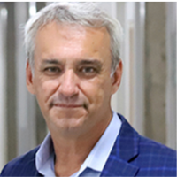 Dr. Neander Abreu